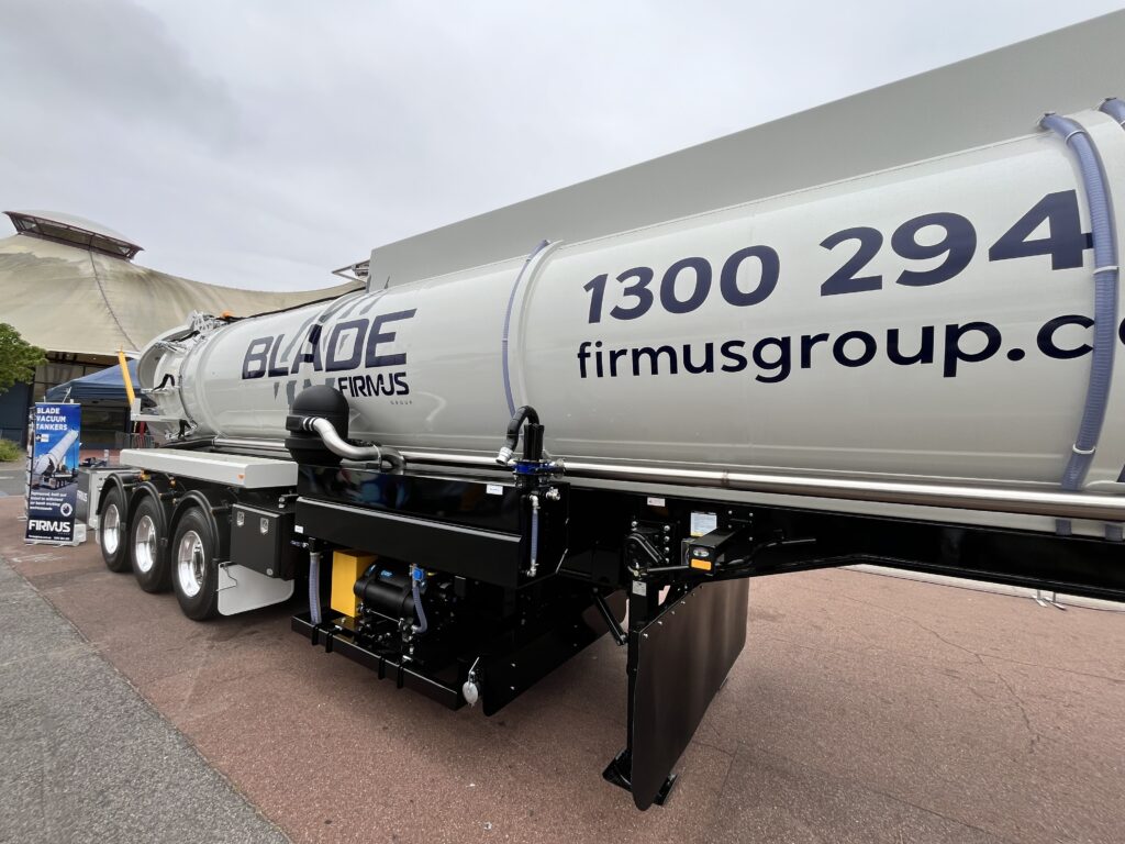 Blade Vacuum Semi Trailer at AUSJET24